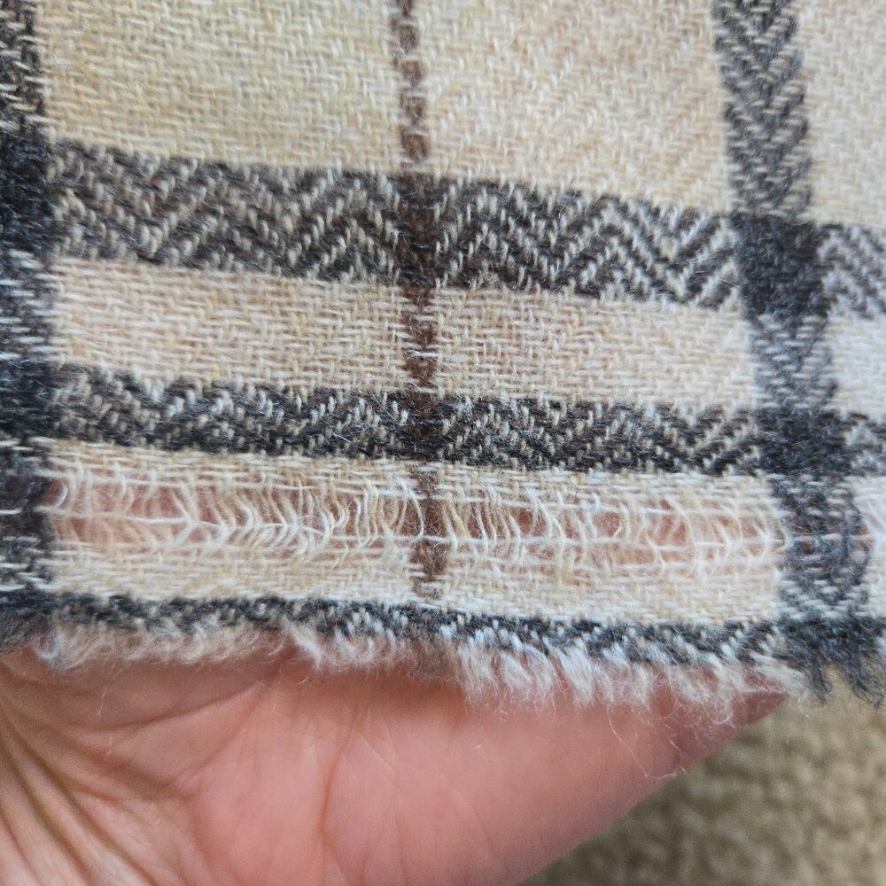 NWOT Cashmere Scarf Tan Plaid Nepal Open Weave Detail at Ends - Picture 3 of 13